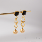 Exquisite black and pearl earrings