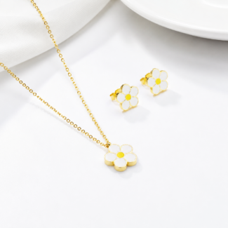 Daisy white gold jewellery set Kenya - necklace and earrings